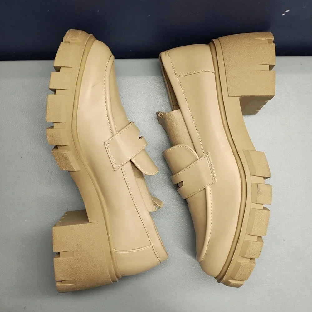Cushionaire Pierce Platform Lug Loafers Womens 7W Tan Synthetic Memory‎ Foam EUC
